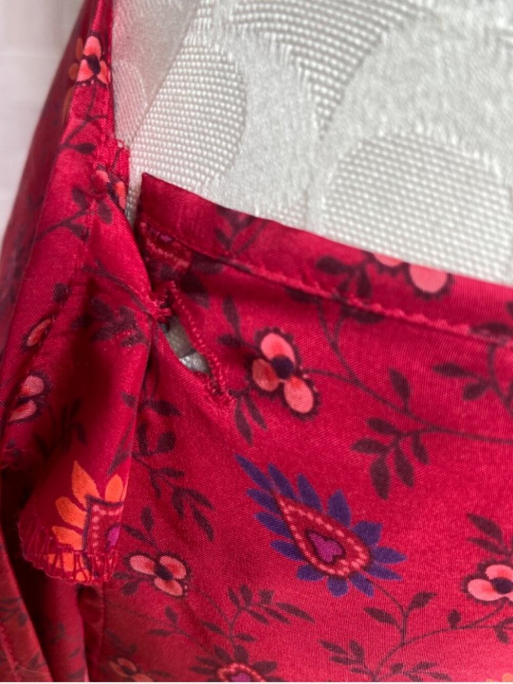 Vintage Express 100% Silk Floral Red Wrap Maxi Skirt Size 6 - Picture 14 of 15
